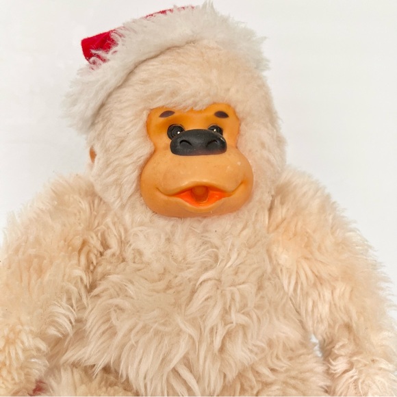 Vintage Gonga Russ Rubber Faced Gorilla Thumb Sucking w Santa Hat See Notes - Picture 4 of 7